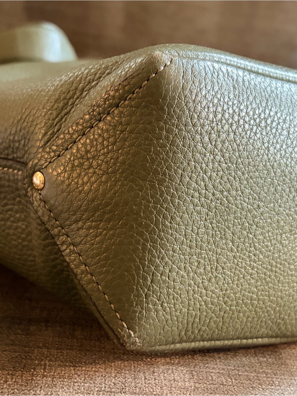 Coach Olive Green Pebbled Leather Shoulder Bag with Gold Hardware - Picture 9 of 11